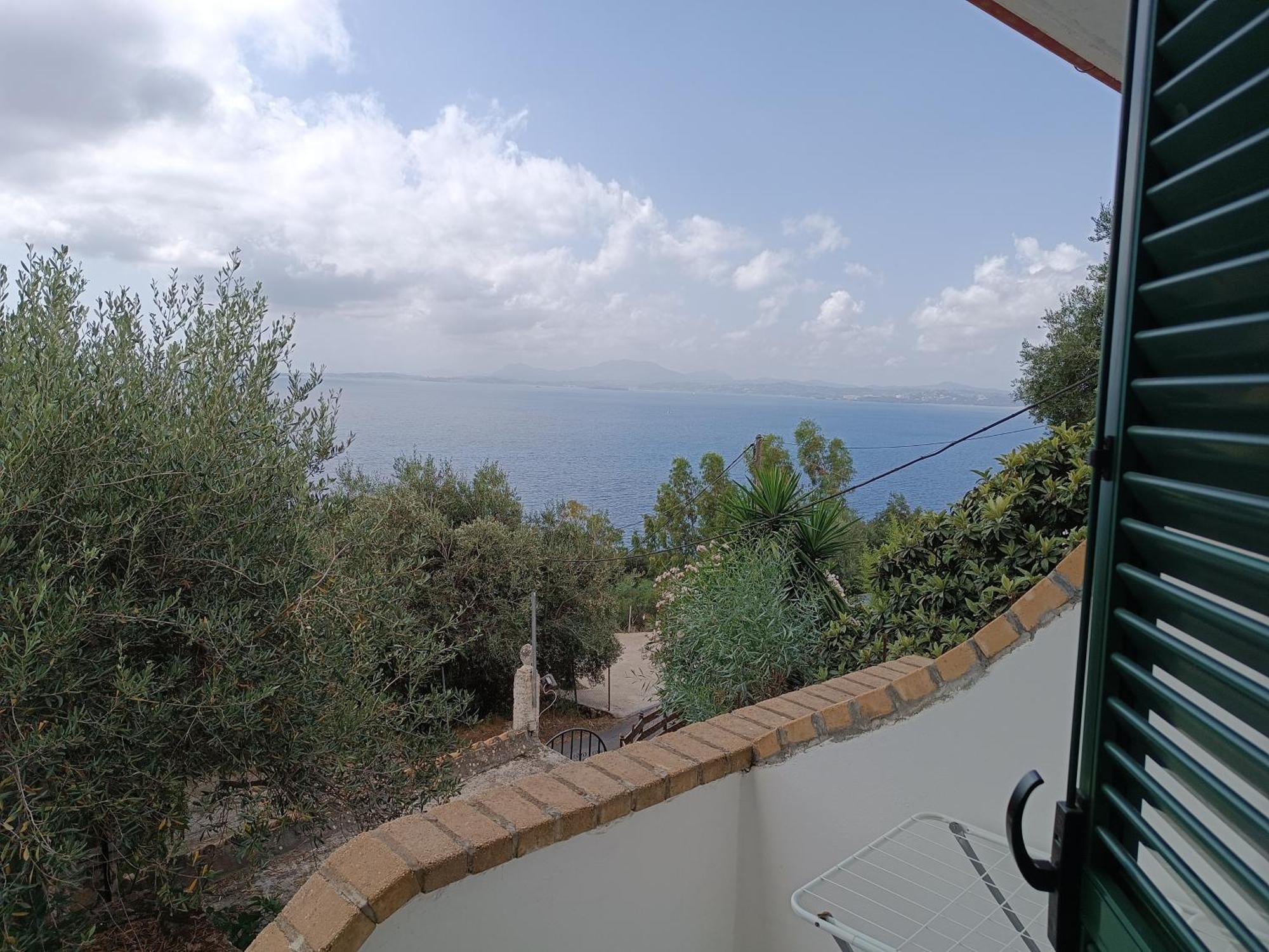 Nikos - Eleni Lägenhet Barbati Exteriör bild